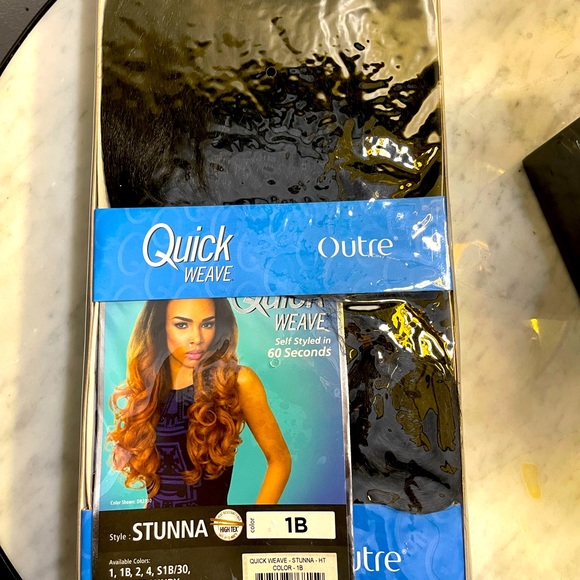 Outre Half Wig Stunna